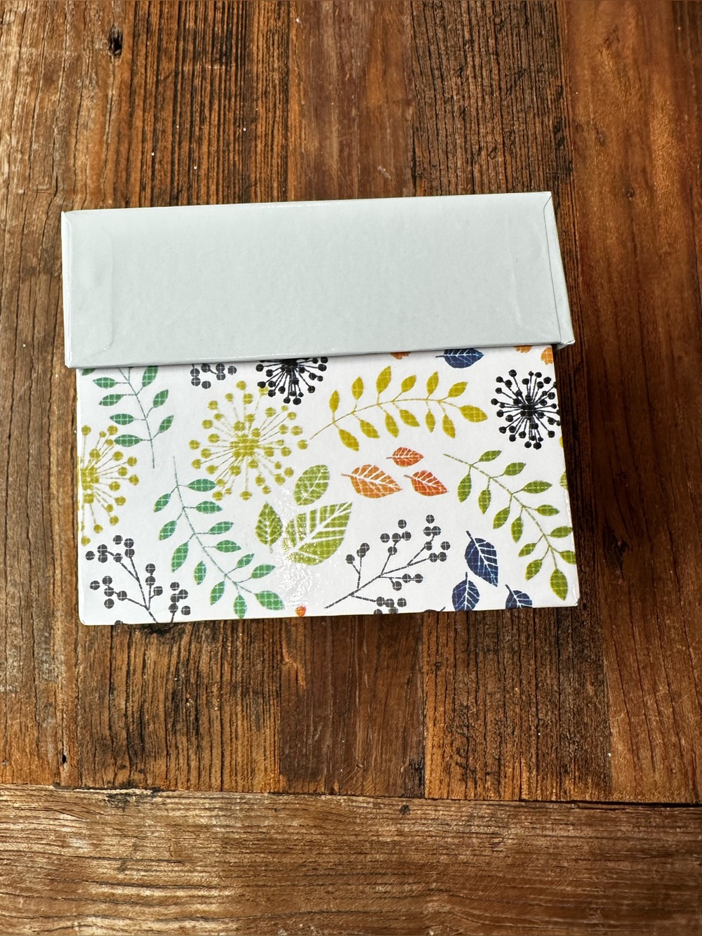 Leaf Print gift box - White with Multicolor Leaf Pattern